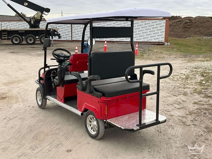 2025-electric-cart-image-4