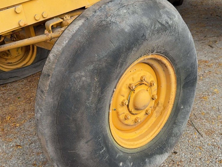 minneapolis-moline-g1000-image-60