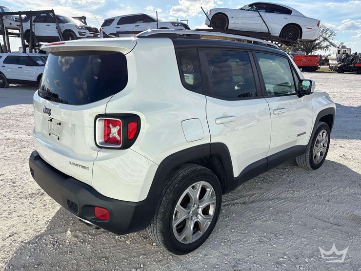 2016-jeep-renegade-image-3