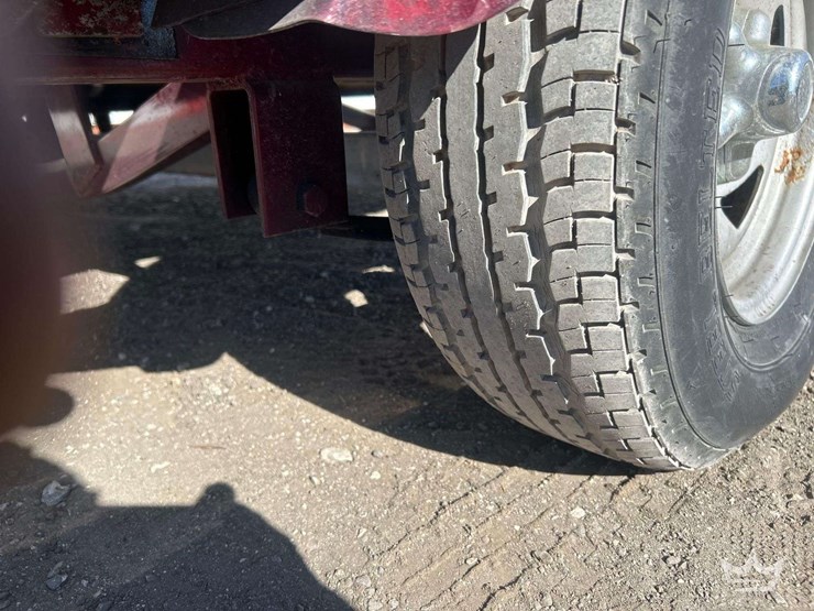 2013-tahoe-q4-boat-with-2013tracker-18ft-s/a-boat-trailer-image-35