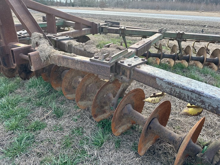 john-deere-17-image-11