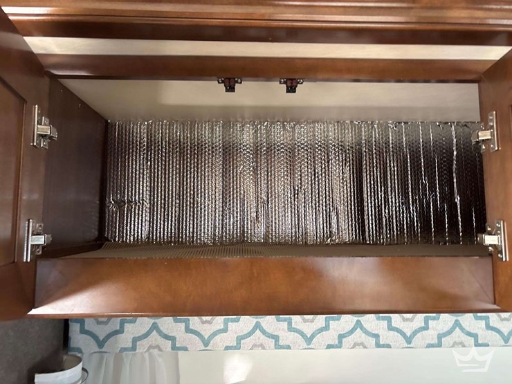 2018-freightliner-thor-venetian-400xcr-a40-41ft.-class-a-motorhome-image-34