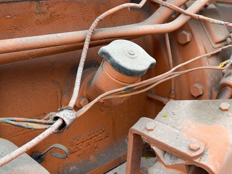 minneapolis-moline-g705-image-26