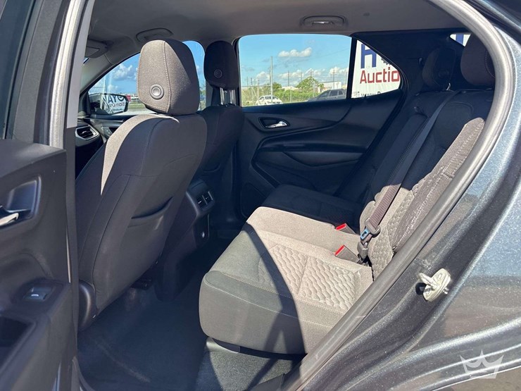 2018-chevrolet-equinox-image-19