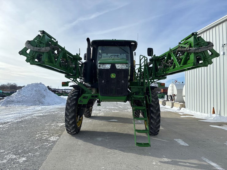 2018-john-deere-r4038-image-10