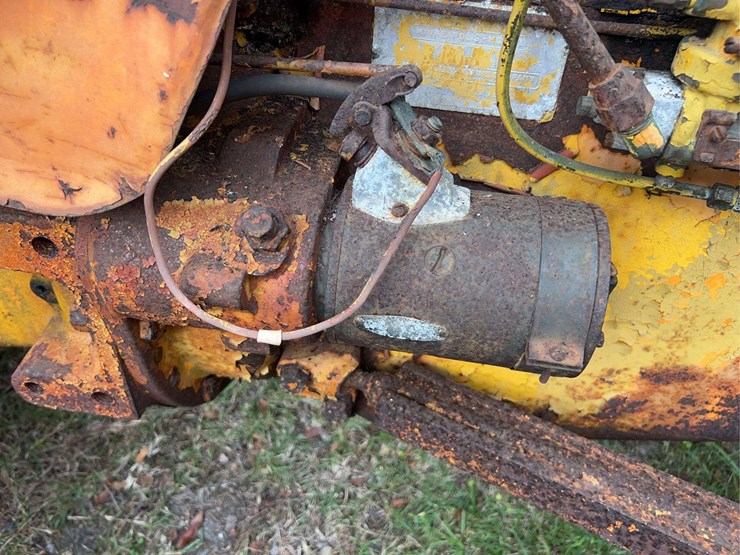 minneapolis-moline-445-image-34