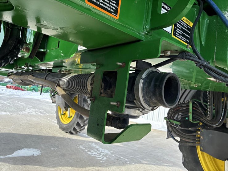 2018-john-deere-r4038-image-15