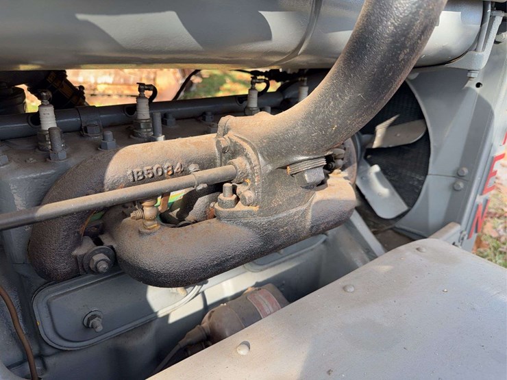 caterpillar-ten-orchard-image-18