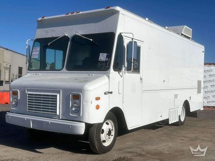 1999-chevrolet-step-van-food-truck-image-1