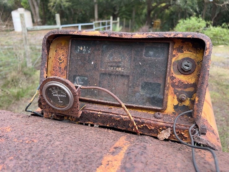 minneapolis-moline-445-image-69