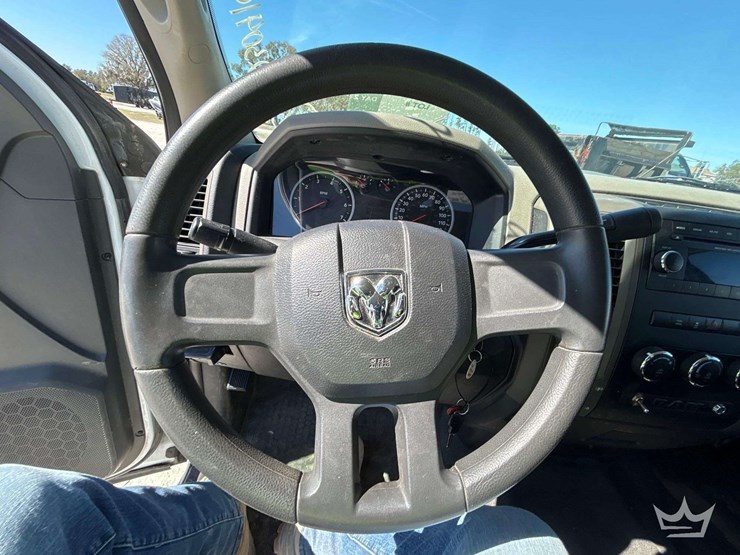 2012-dodge-1500-image-13