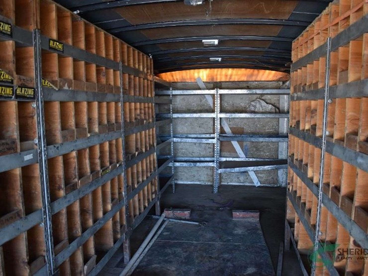 2004-united-enclosed-trailer-with-built-in-shelving-22ft-image-18