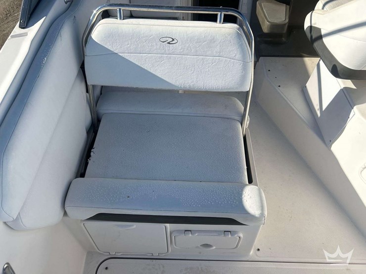 2008-regal-2565-express-cruiser-boat-with-30ft-t/a-continental-boat-trailer-image-20