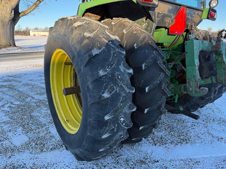 1979-john-deere-4440-image-12