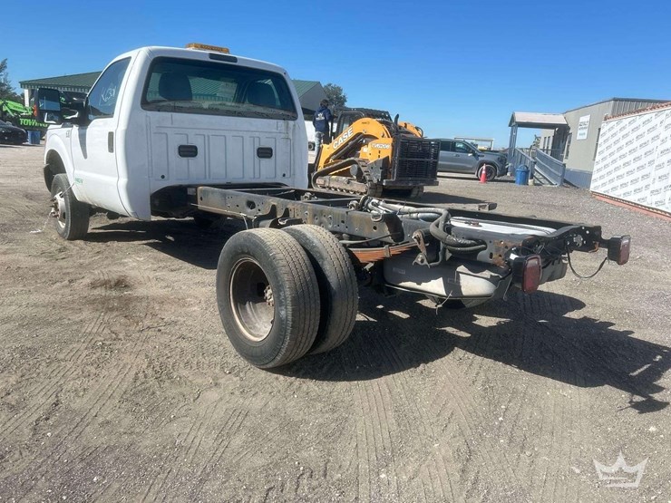 2016-ford-f350-image-4