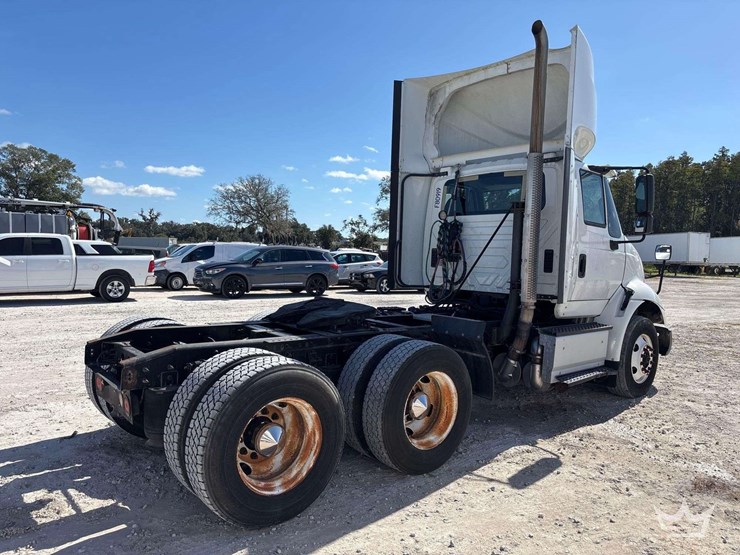 2015-international-transtar-8600-image-3