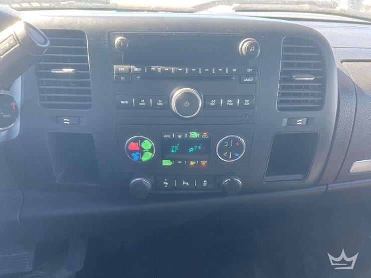 2013-gmc-sierra-1500-image-18