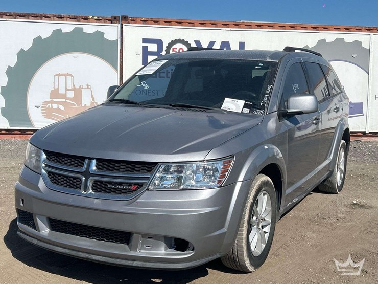 2015-dodge-journey-sxt-image-1