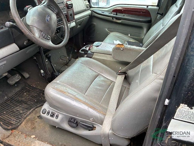 2005-ford-f450-image-31