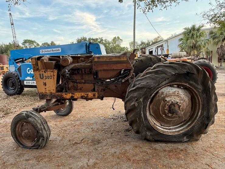 minneapolis-moline-u302-image-4