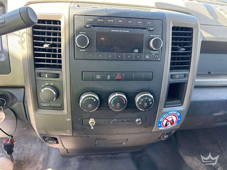 2012-dodge-1500-image-15