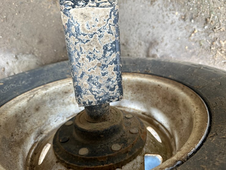 #38417-•-head-hauler-dl-37-37'-header-wagon-image-7