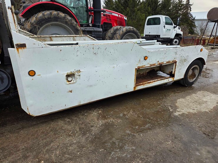 1995-isuzu-straight-truck-image-9