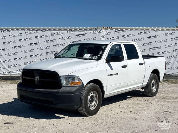 2012-dodge-1500-image-1