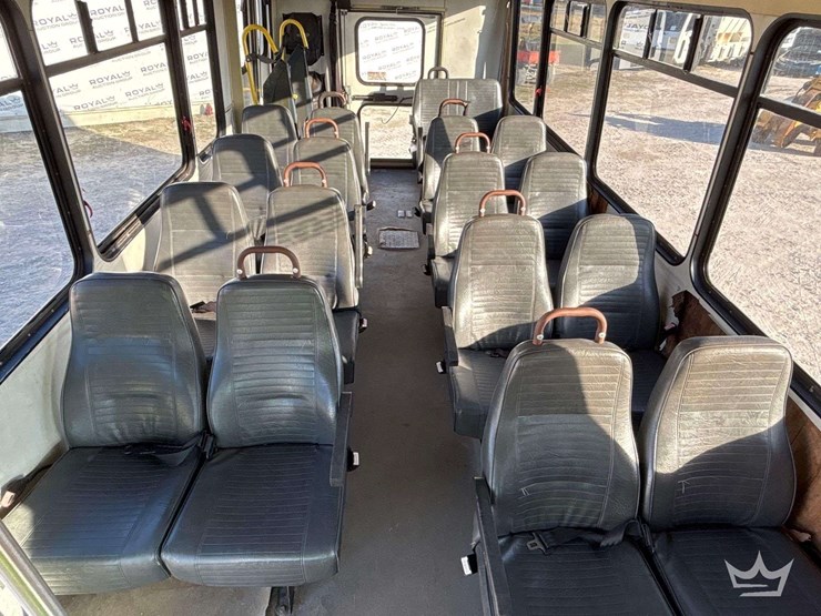 2003-ford-e450-image-11