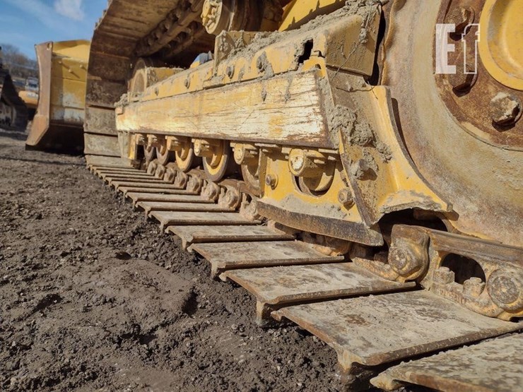 2020-deere-450k-image-36