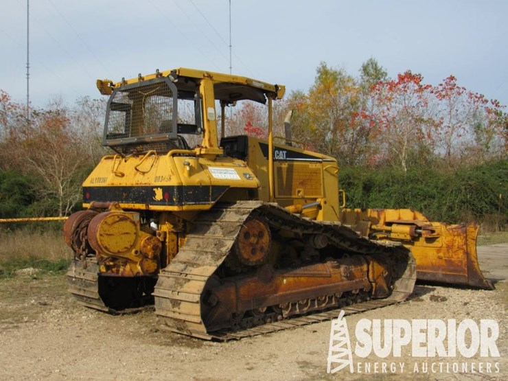 caterpillar-d6n-image-1