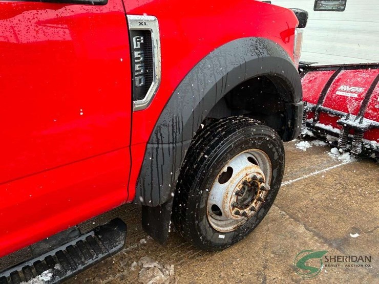 2022-ford-f550-image-19