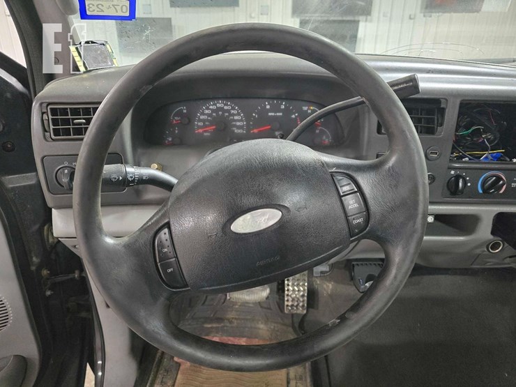 2004-ford-f350-image-10