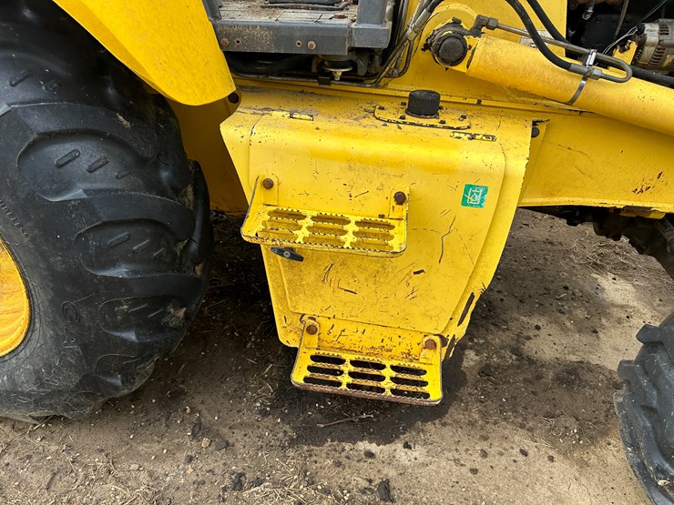 new-holland-lb75b-image-59