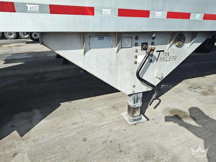 2023-titan-trailer-image-8