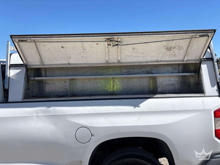 2016-toyota-tacoma-image-17