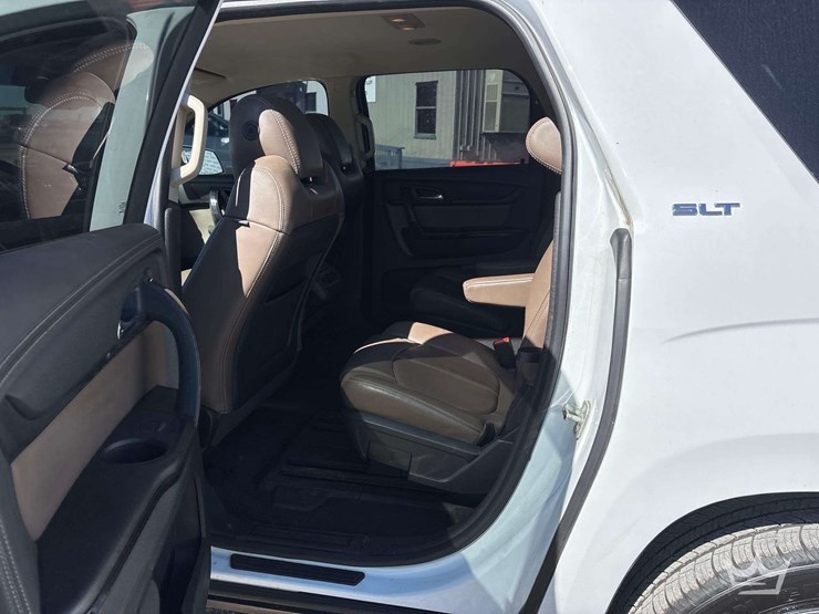 2017-gmc-arcadia-suv-image-17