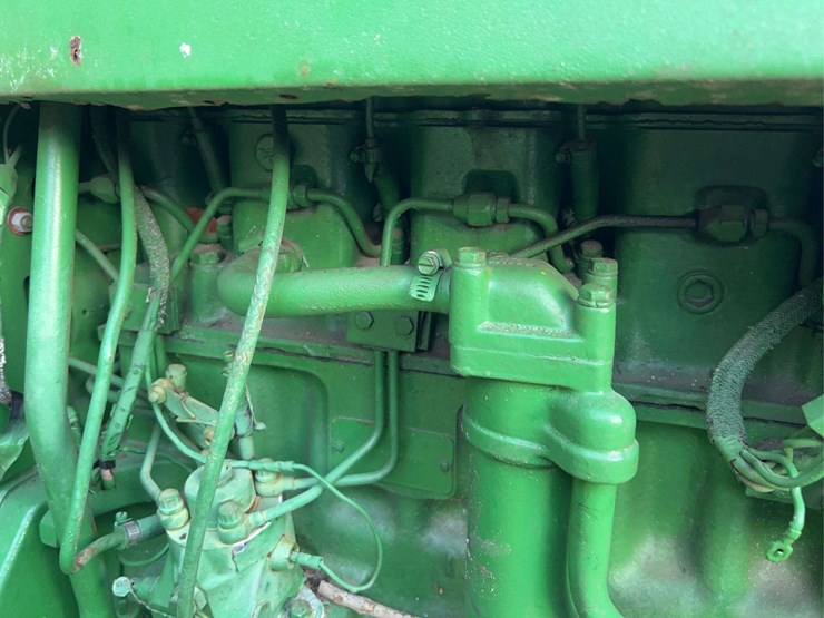john-deere-3020-image-31