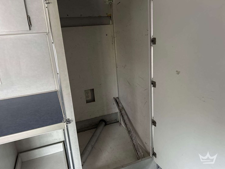 2002-blue-bird-f131612-bus-image-35