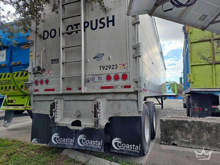 2023-titan-trailer-image-3