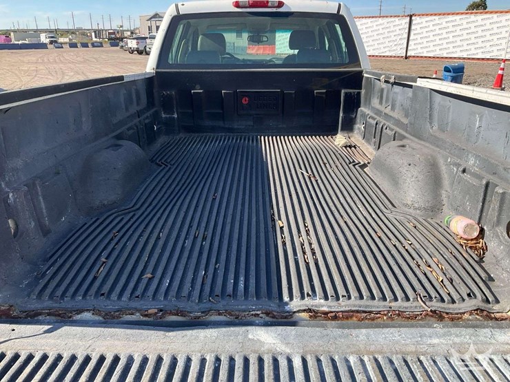 2009-chevrolet-silverado-2500-image-28