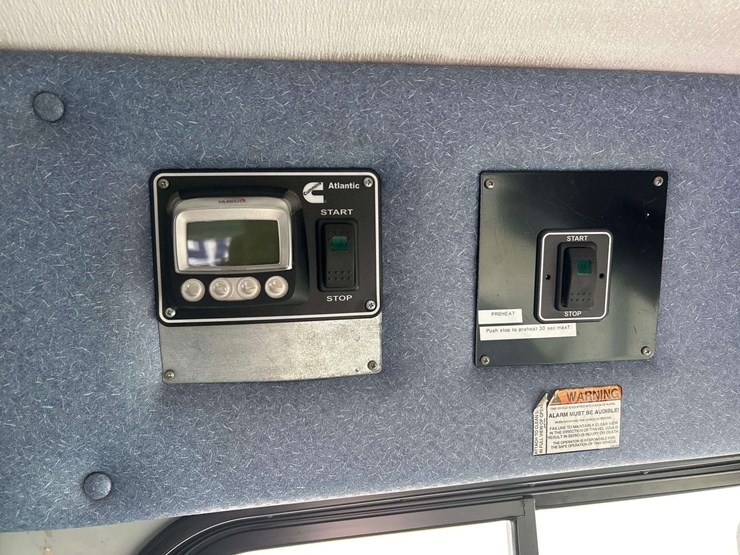 2002-blue-bird-f131612-bus-image-21