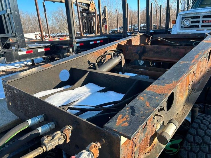 2000-dynaweld-trailer-image-2