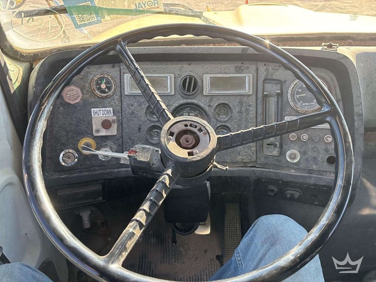 1995-ford-ln8000-image-14