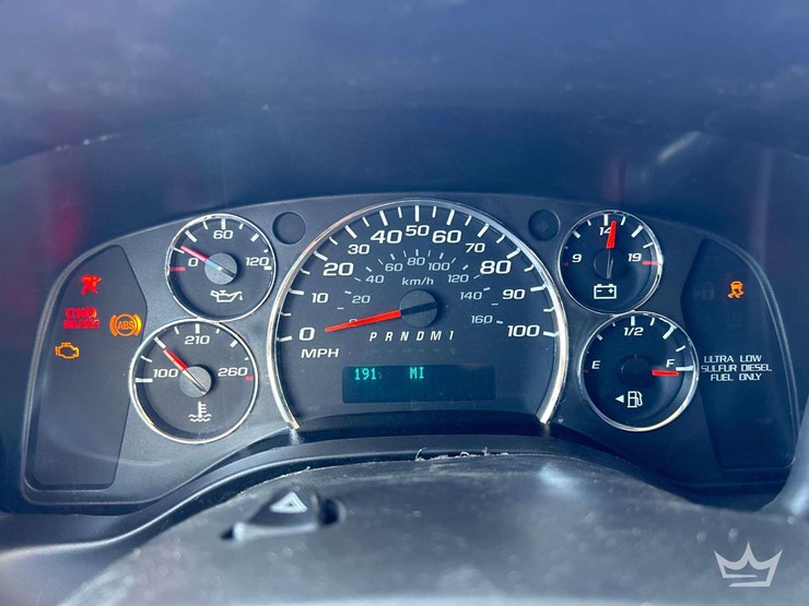 2017-chevrolet-express-2500-image-16