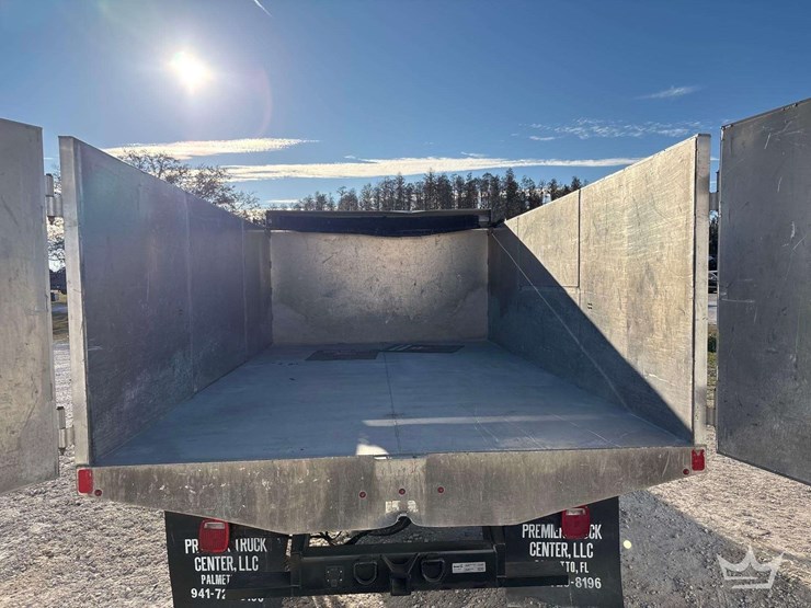 2002-ford-f650-image-16