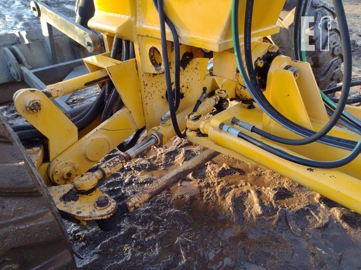 2004-volvo-g86-image-35