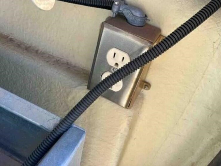 maranda-topper,-model-m-170,-fits-8ft-bed,-image-2