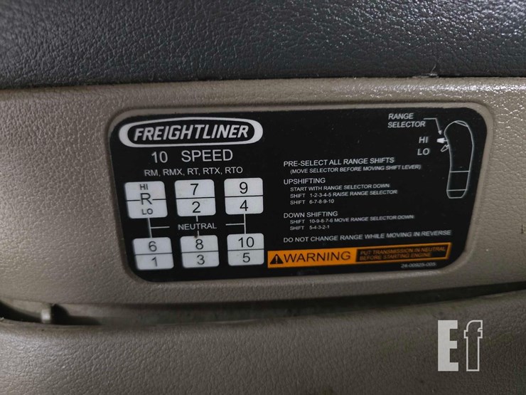 2016-freightliner-cascadia-113-image-16