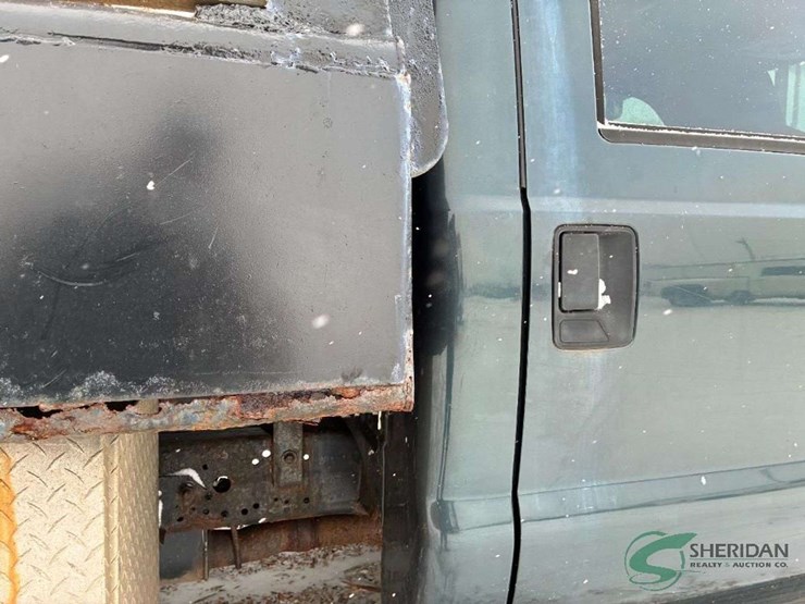 2005-ford-f450-image-25